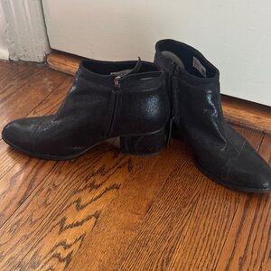 Toms Shoes Shimmery Black Ankle Boot